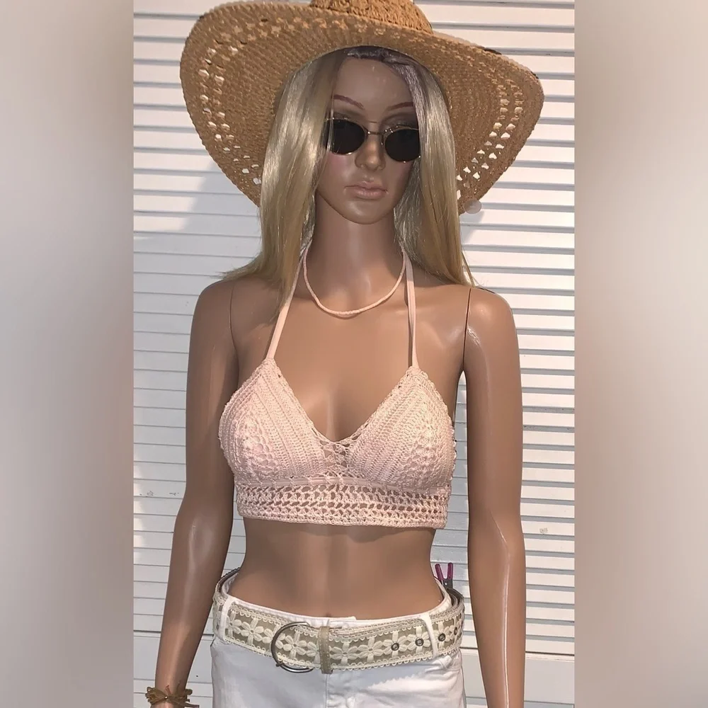 IKAL-KUL pale pink triangle crocheted bikini top with padding Medium